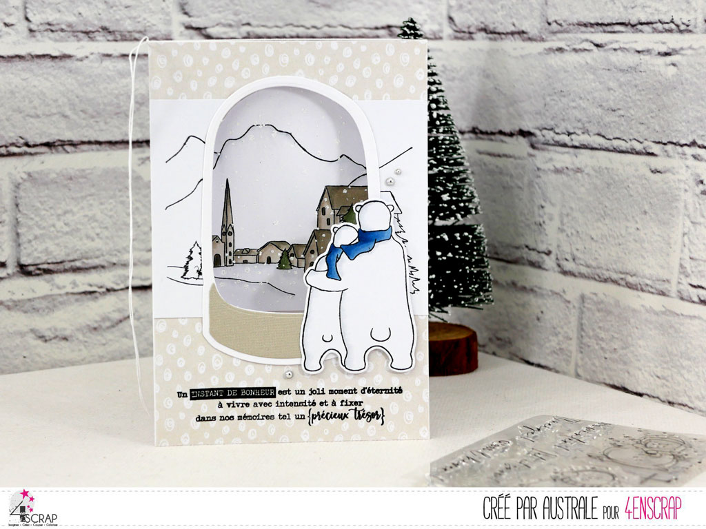 Carte de Noël avec boule de neige sur paysage de montagne enneigé avec couple d'ours polaire.