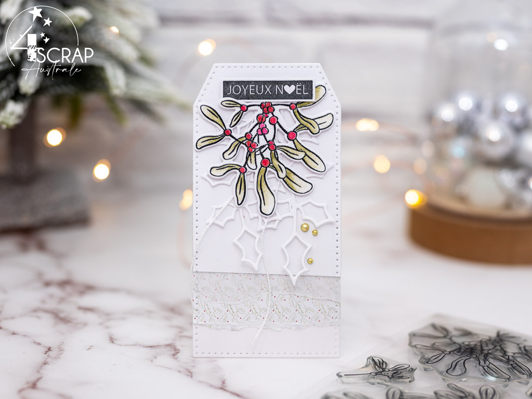Super invitation à créer de noël : Création d'une étiquette cadeau pour Noël avec branche de gui à l'aquarelle et pigment irisé.