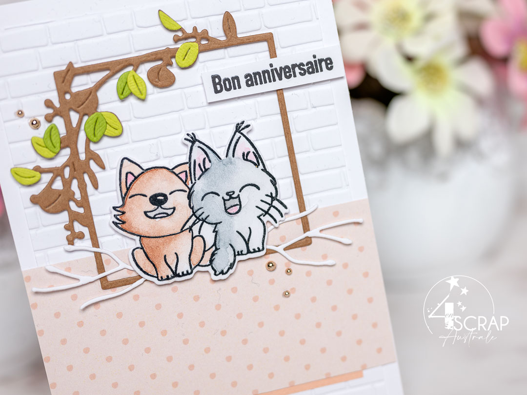 Pour le fun : Création d'une carte d'anniversaire avec un joli duo chien-chat mis en couleur à l'aquarelle et cadre feuilles de 4enscrap.